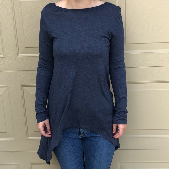 BCBGMaxAzria Tops - BCBGMaxAzria - knot back tunic - sz Medium